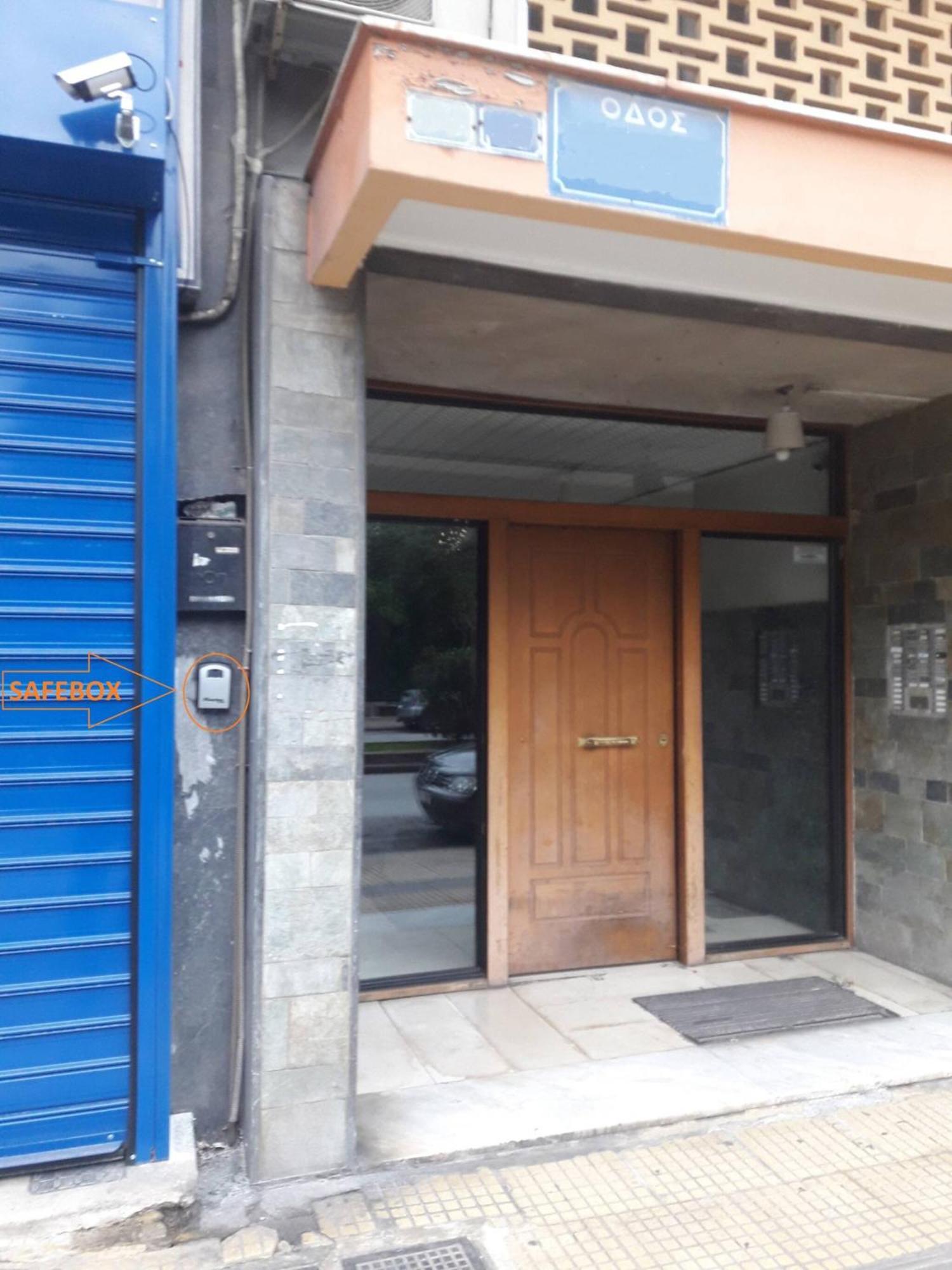 Kerameikos, A Lovely Apartment Атина Екстериор снимка